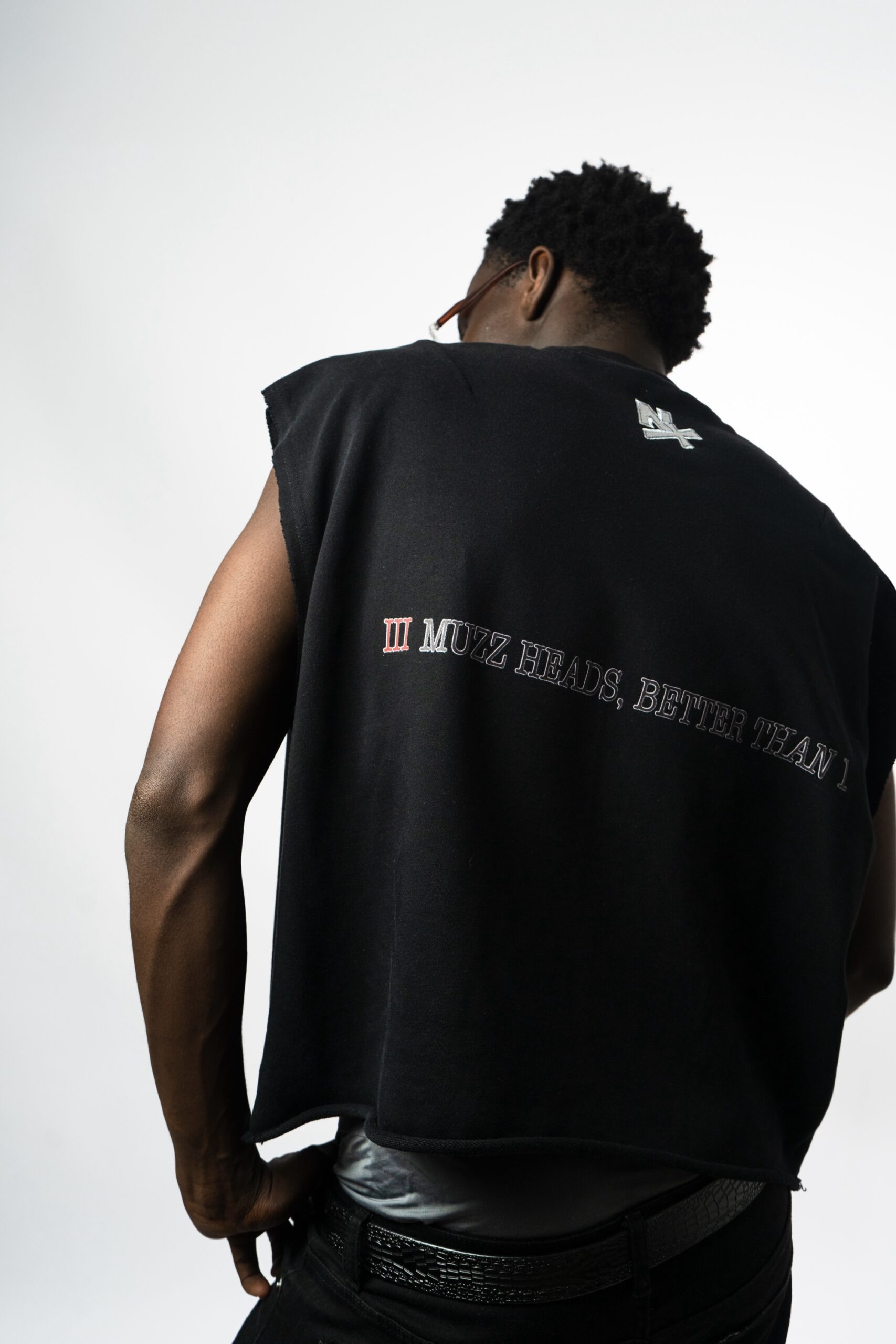 Second image of MUZZED MOTION TEE
